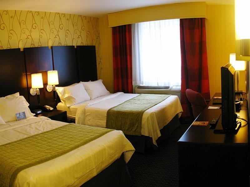 Fairfield Inn & Suites By Marriott New York Long Island City/Manhattan View Zewnętrze zdjęcie